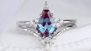 Unique Coffin Alexandrite Engagement Ring Set