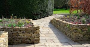 Expert Tips for Successful Hardscaping Projects
