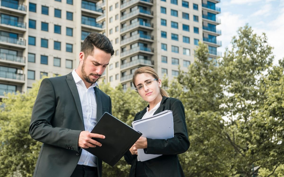 How To Choose A Commercial Real Estate Broker Stromberry