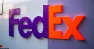 FedEx logo zoomed in to show the hidden arrow between the E and x